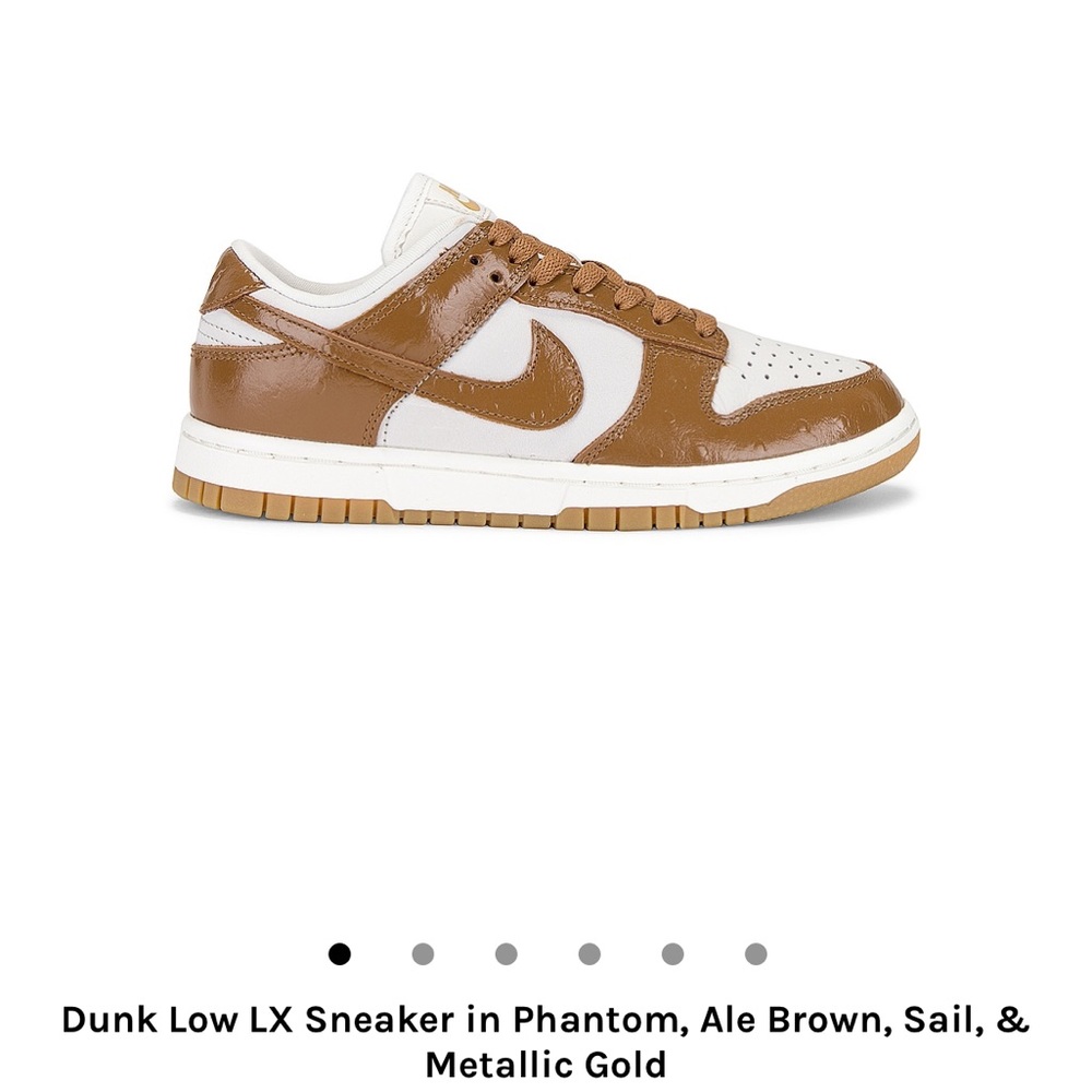 Dunk Low LX sneaker
